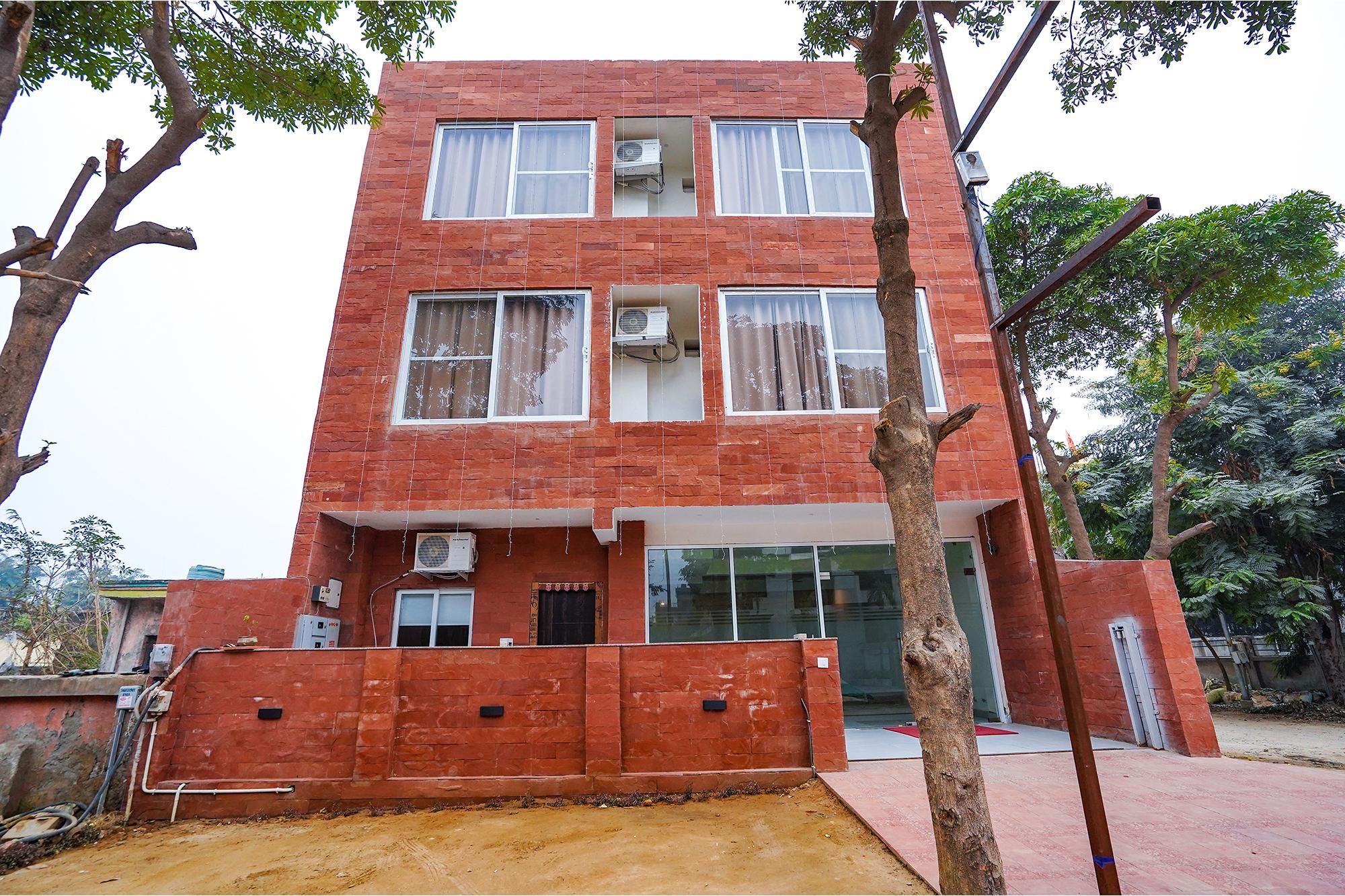 Saffron Inn near India Expo Centre and Mart 