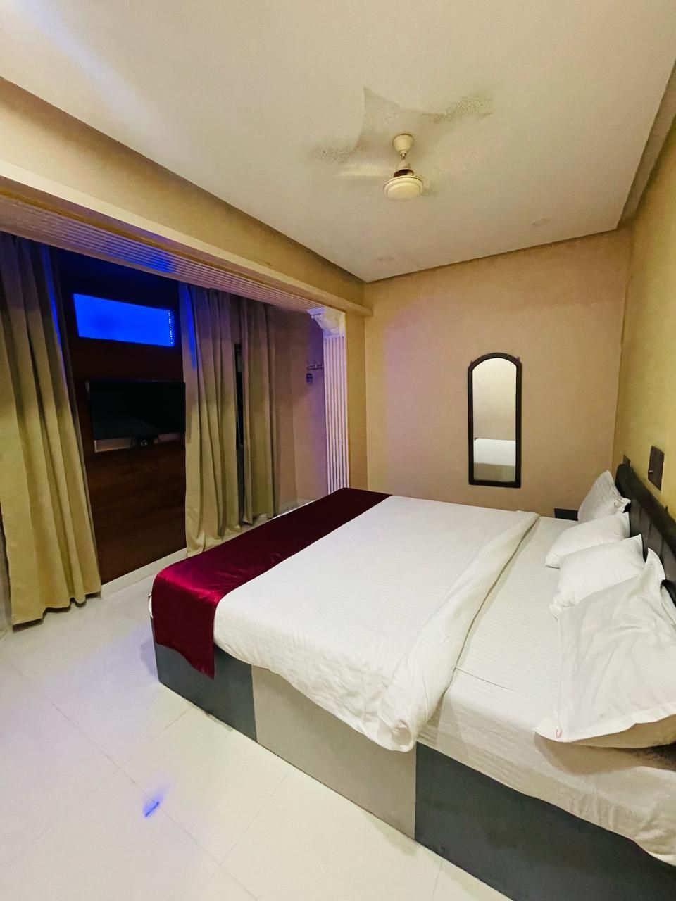 Deluxe Double or Twin