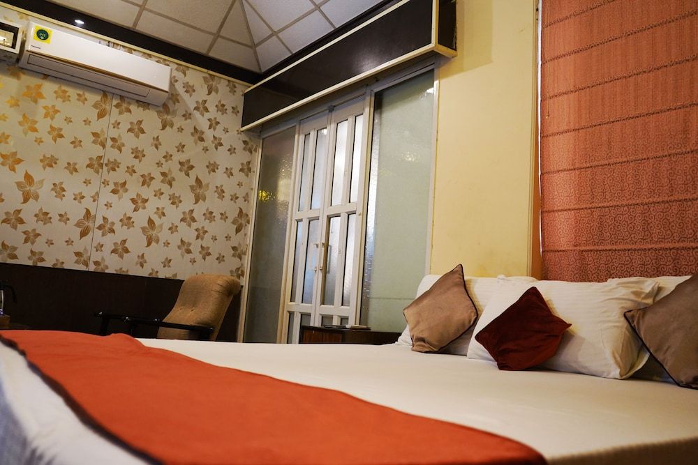 Village Machaan Resort Deluxe Cottage 2