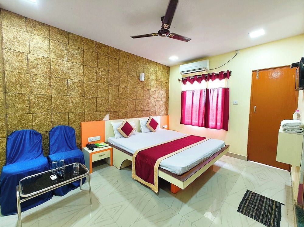 Coral Suites Puri Standard Double Room, Air conditioning, City View