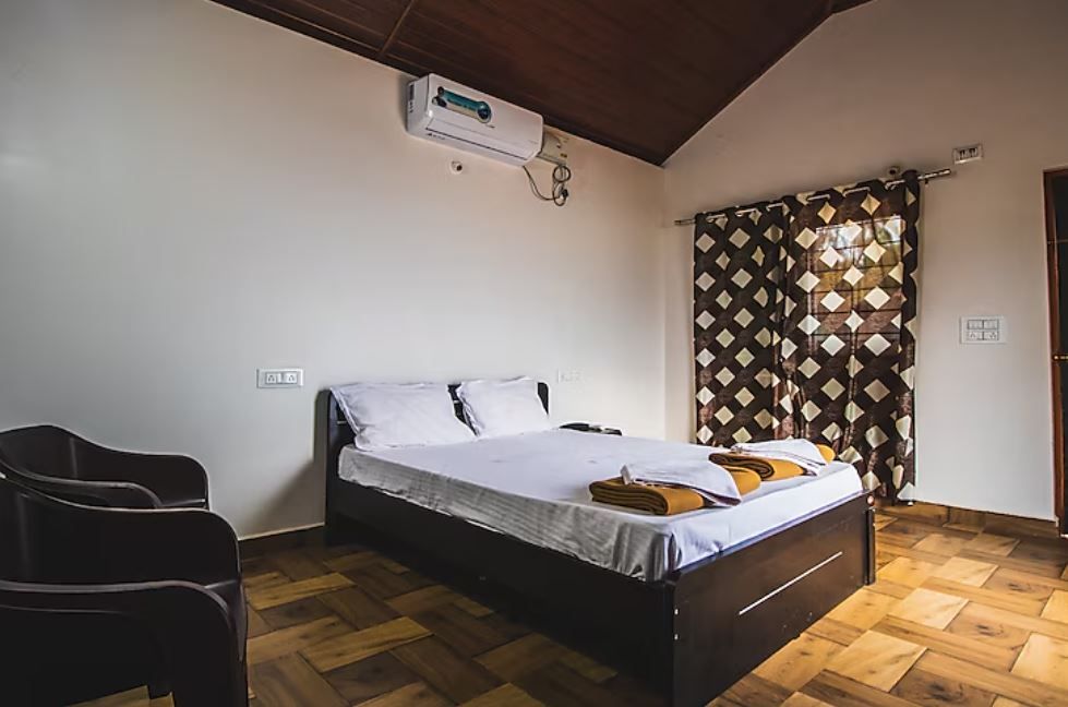 Private Cottage with view - Non AC 