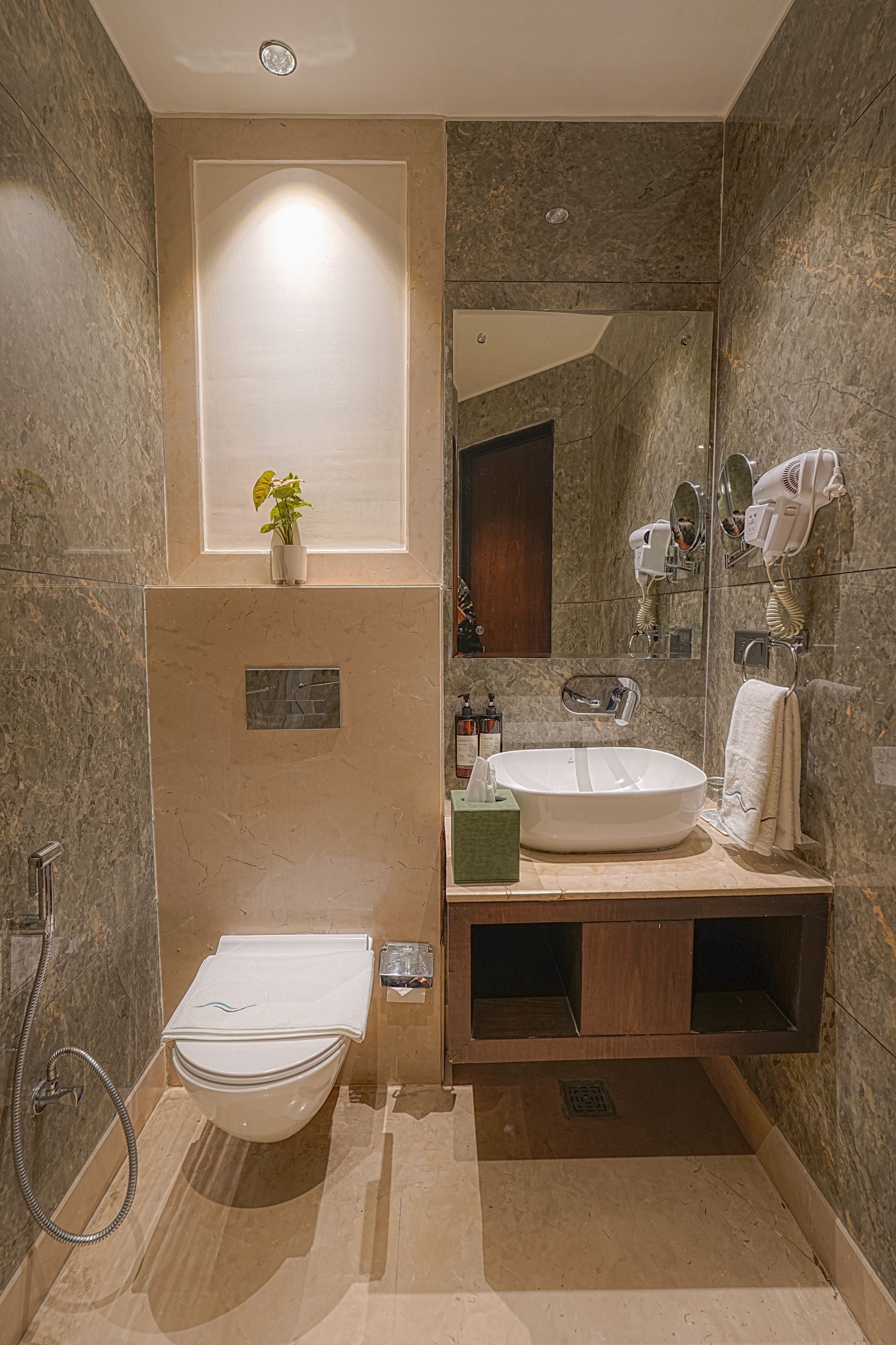 BluSalzz Residence Amritsar Deluxe Room 7