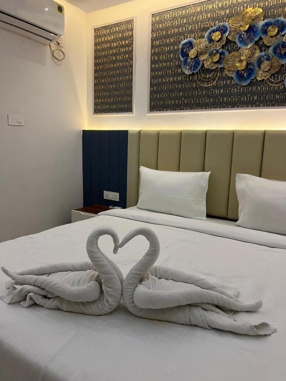SUPERIOR DELUXE ROOM