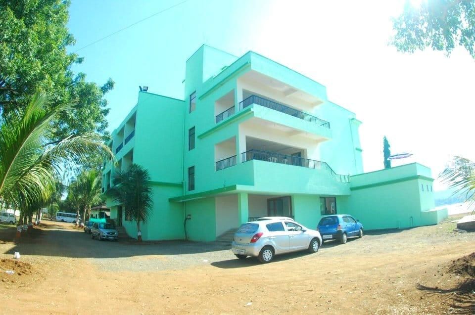 Van Vihar Hotel