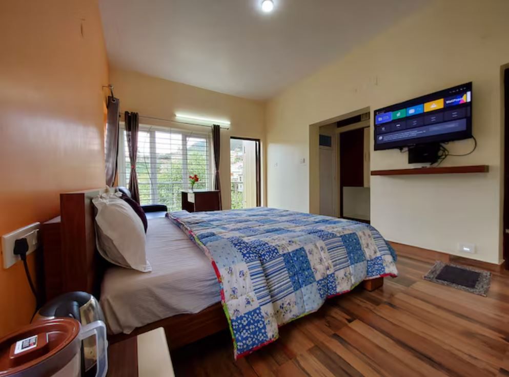 Classic With Balcony