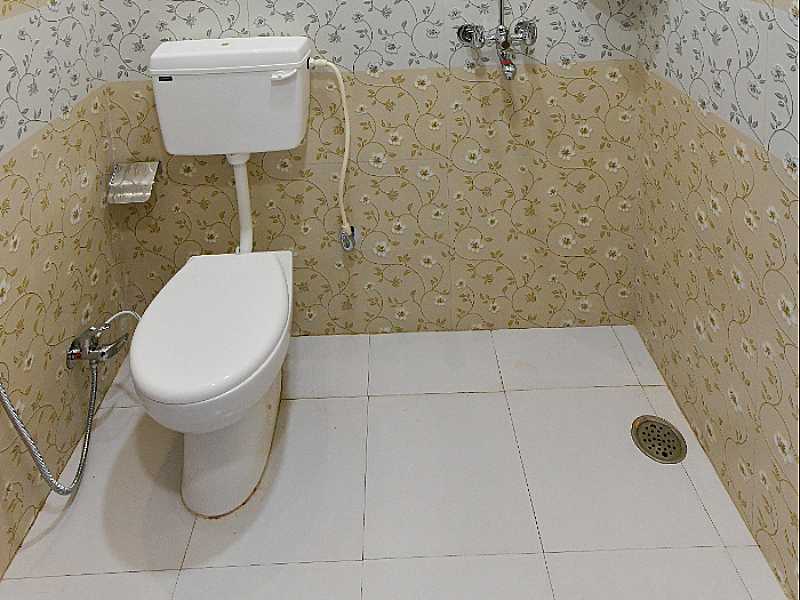 Deluxe Double Room With Private Bathroom