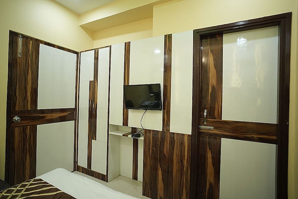 Hotel Raj Kamal Palace Economy Room 4