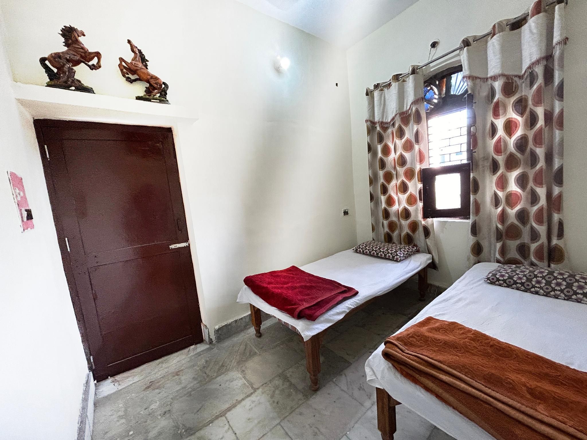 Dormitory (Female Only) for 2 People