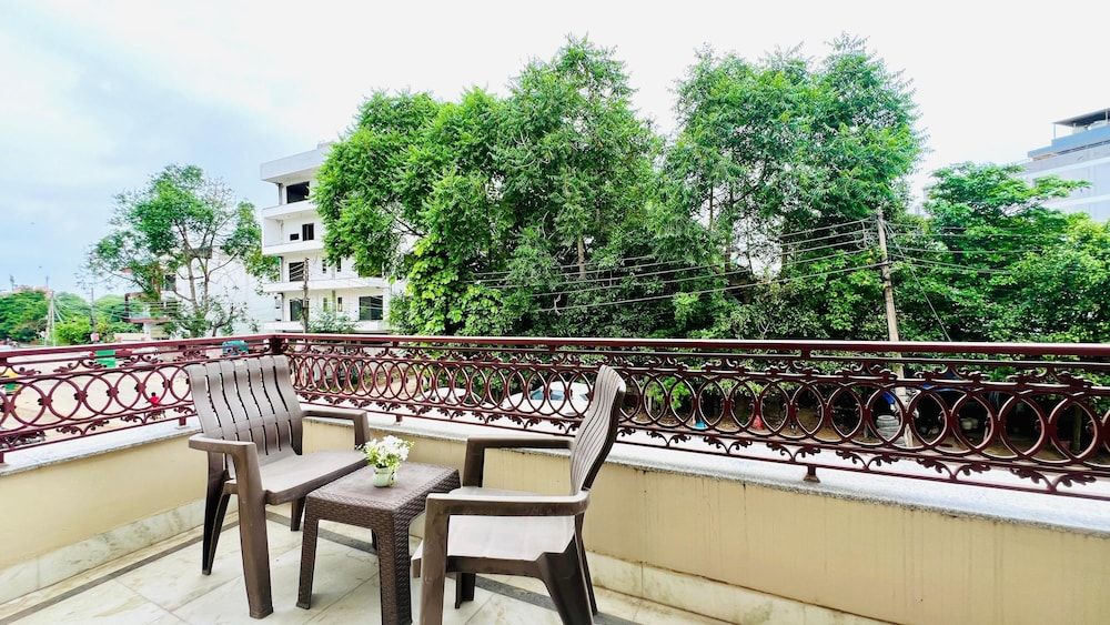 BluO Studio 2 GolfCourseRoadGymBalcony Luxury Apartment 10