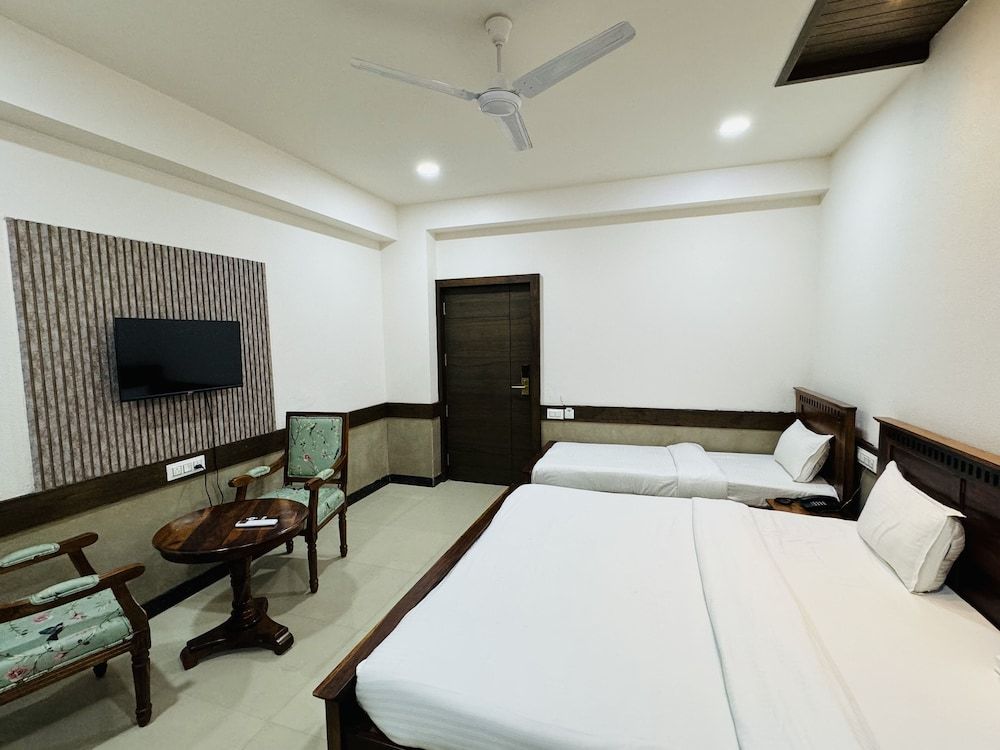 Deluxe Triple Room