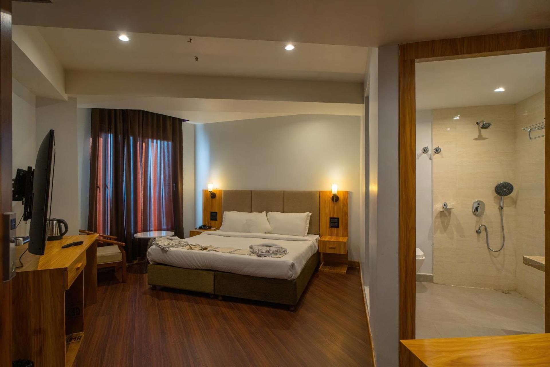Deluxe Superior Room