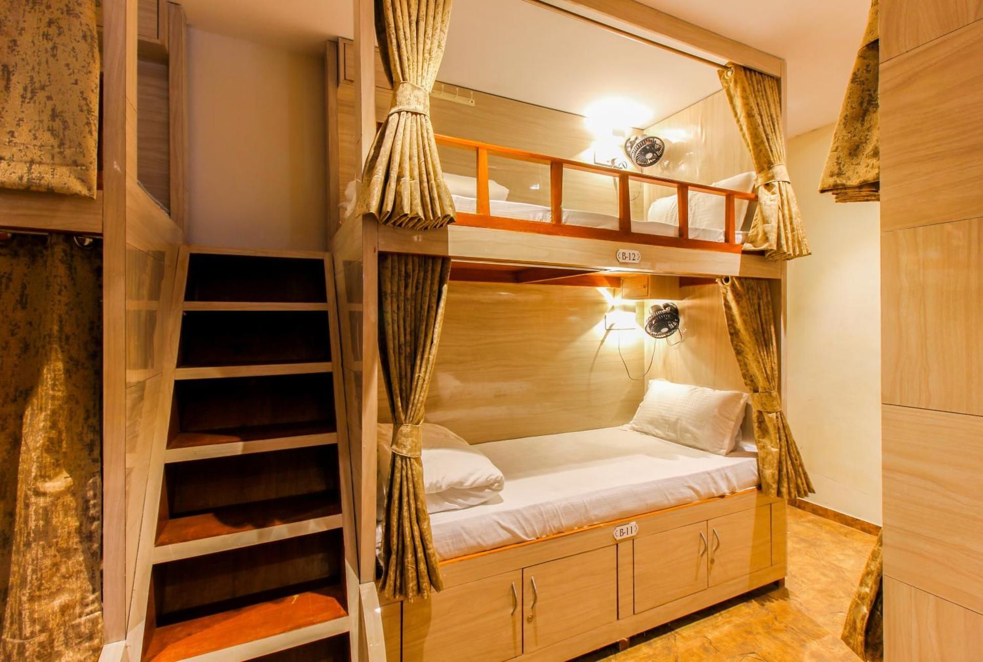 Bunk Bed in Male Dormitory Room