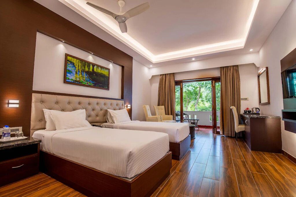 Deluxe Room Mountain View with Balcony