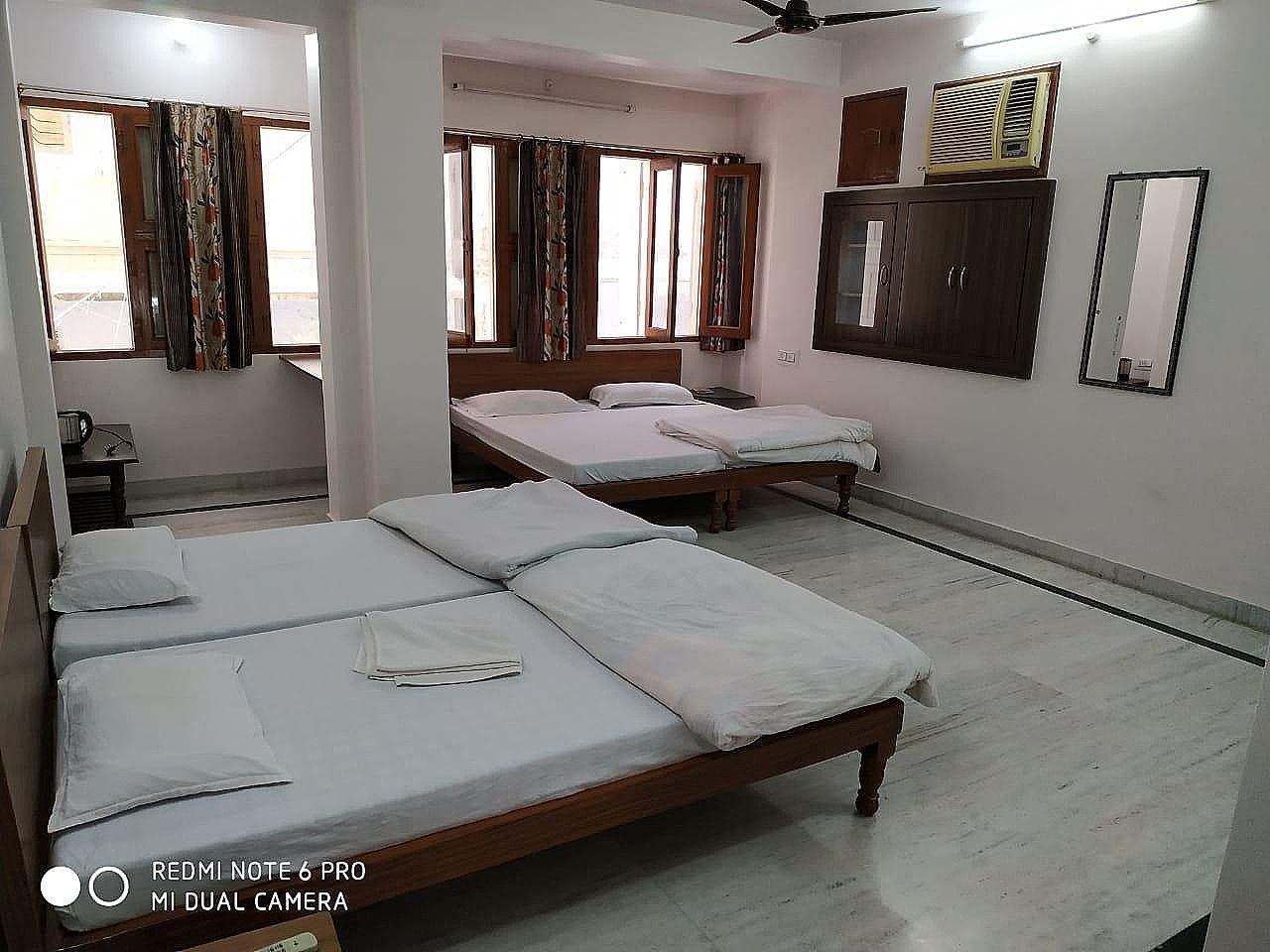Boby Home Stay ( Boby Mansion ) Deluxe Double Room 4