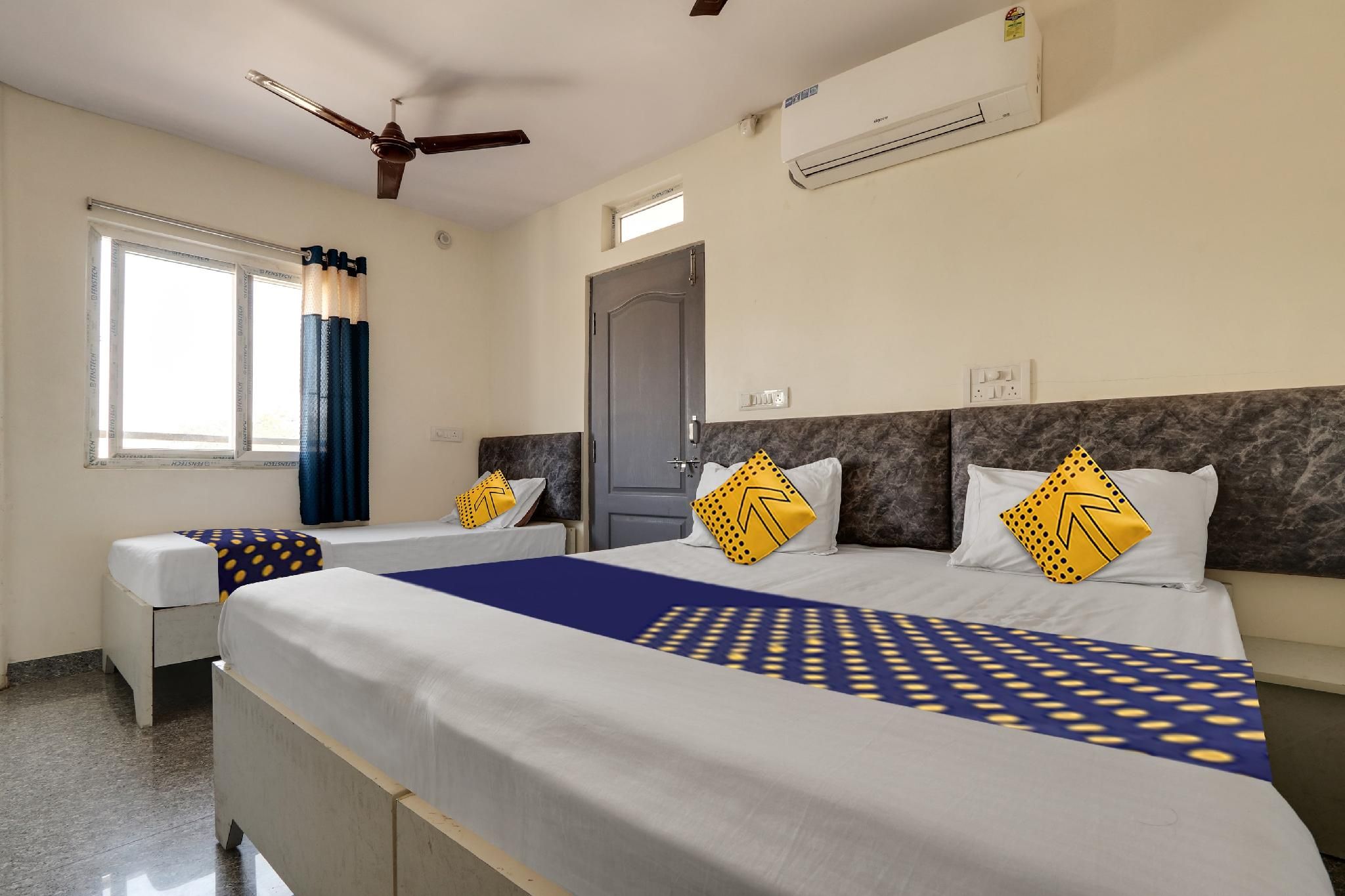 SPOT ON Room without Air Conditioning