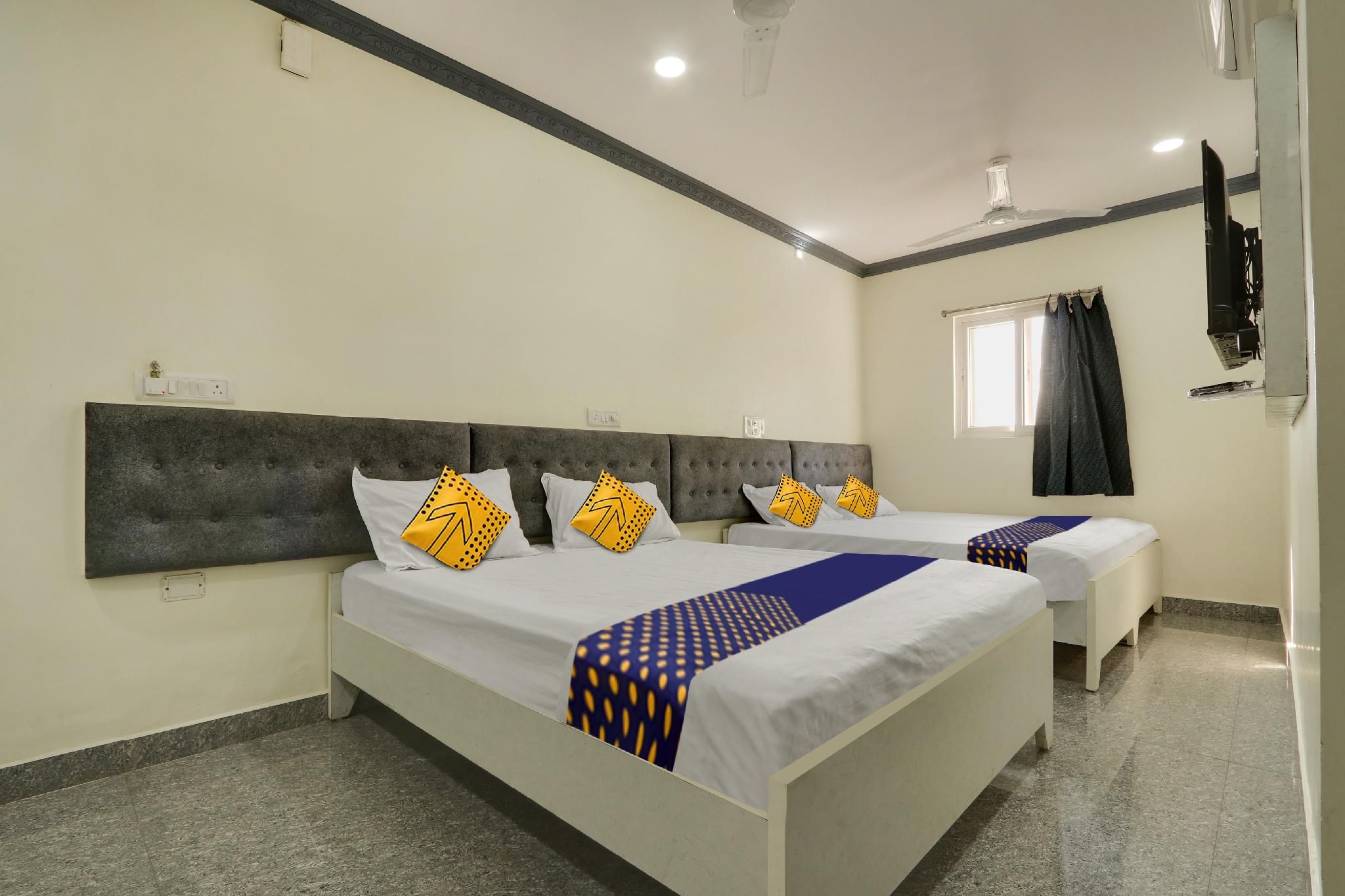 SPOT ON Room without Air Conditioning