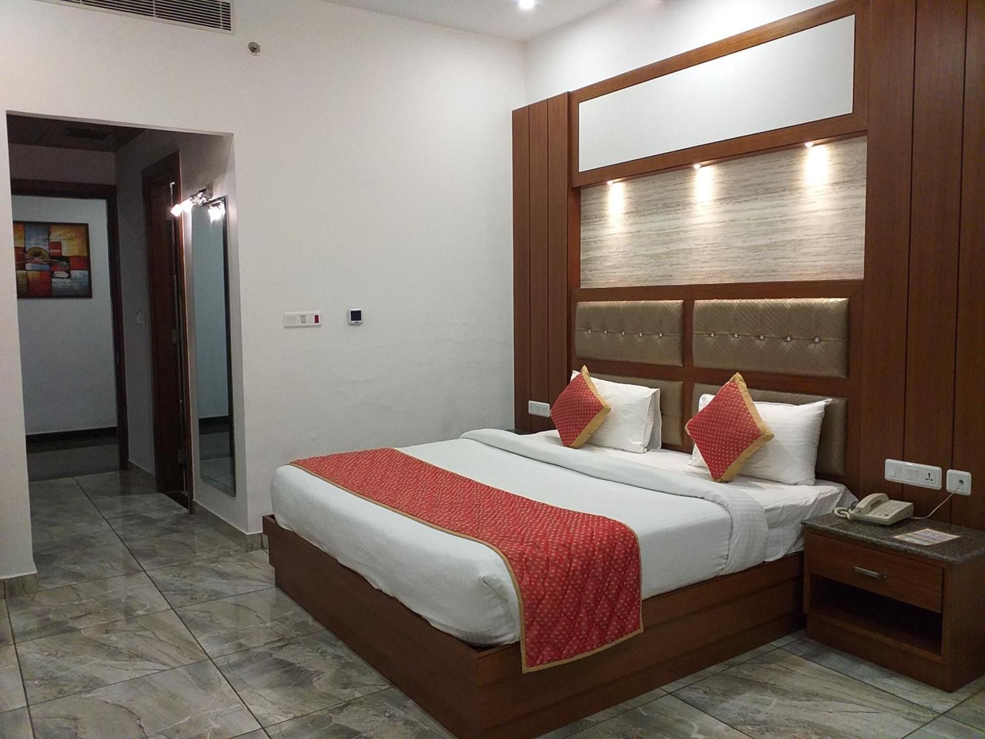 Deluxe Single Room