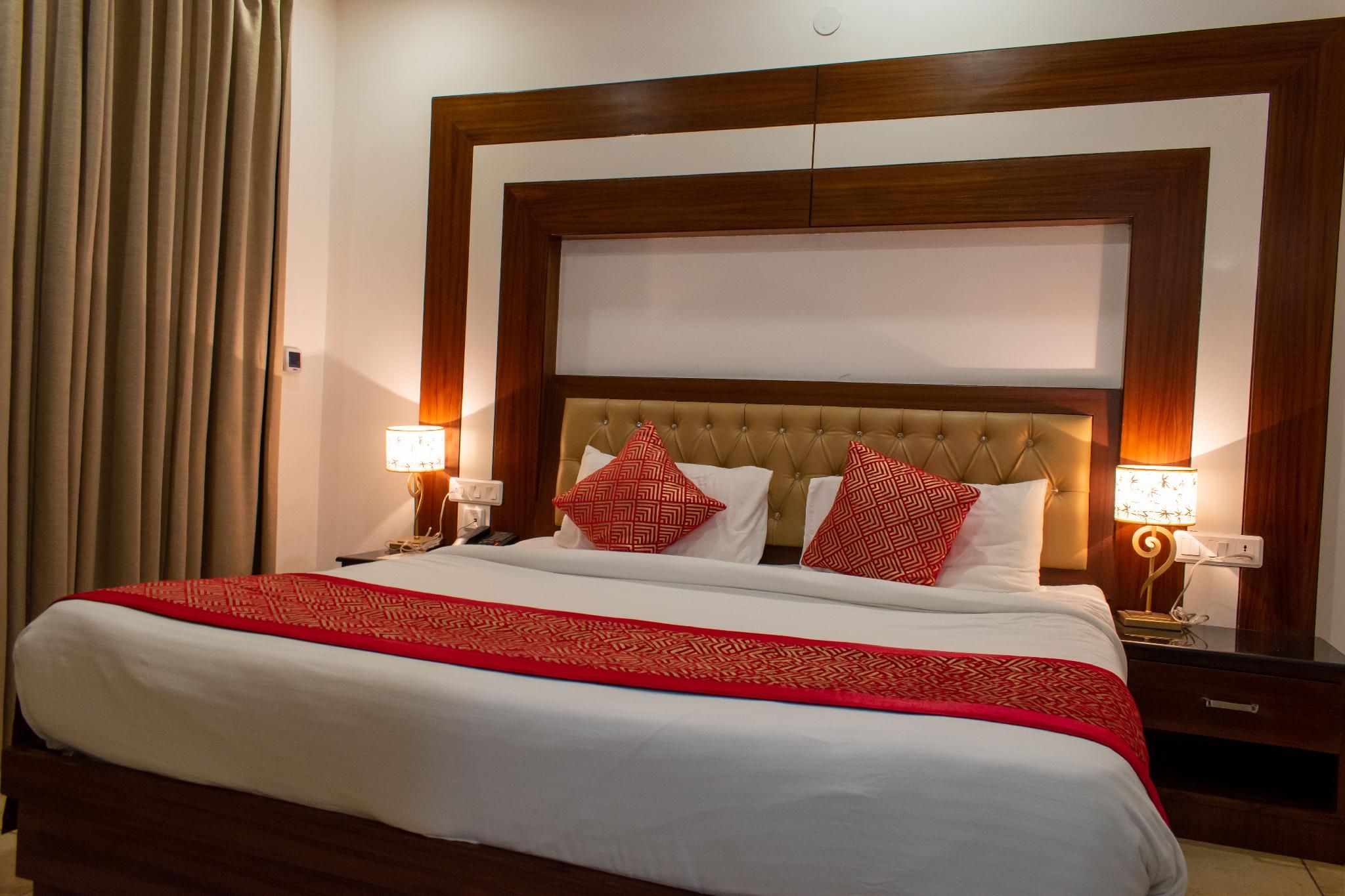 Deluxe Single Room
