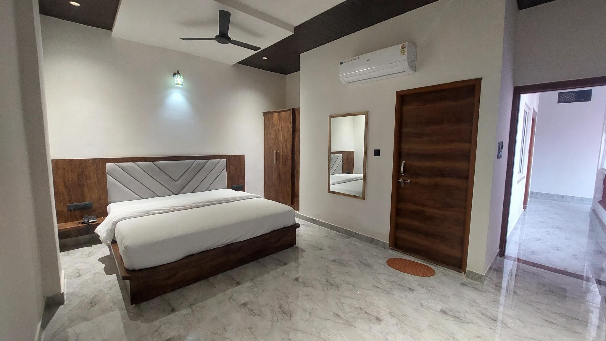 New Jadam Haweli Standard Room 2