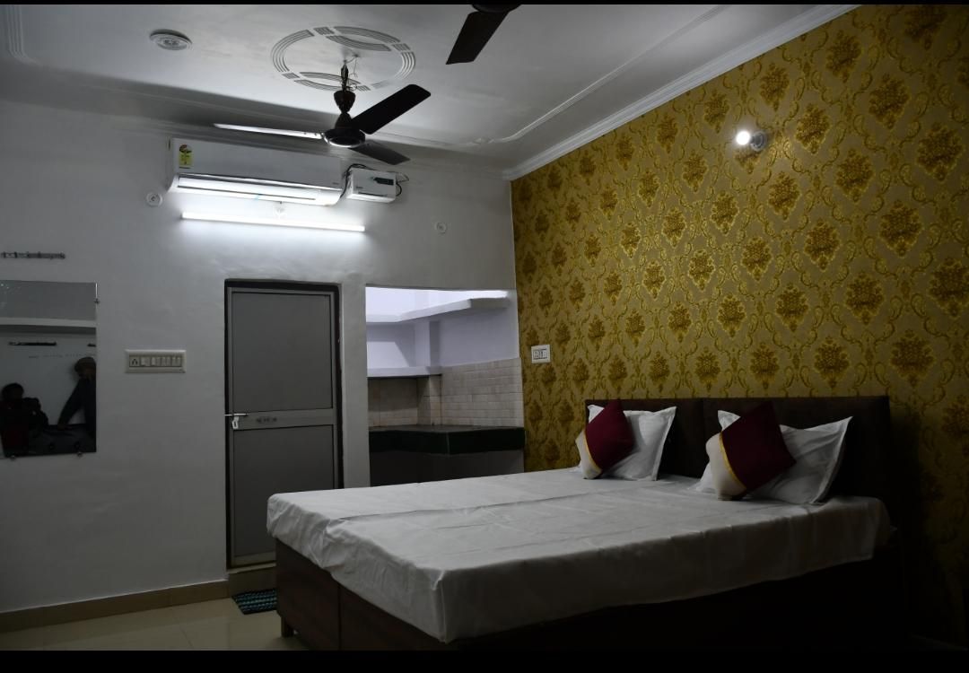Double Bed Room With Air conditioning