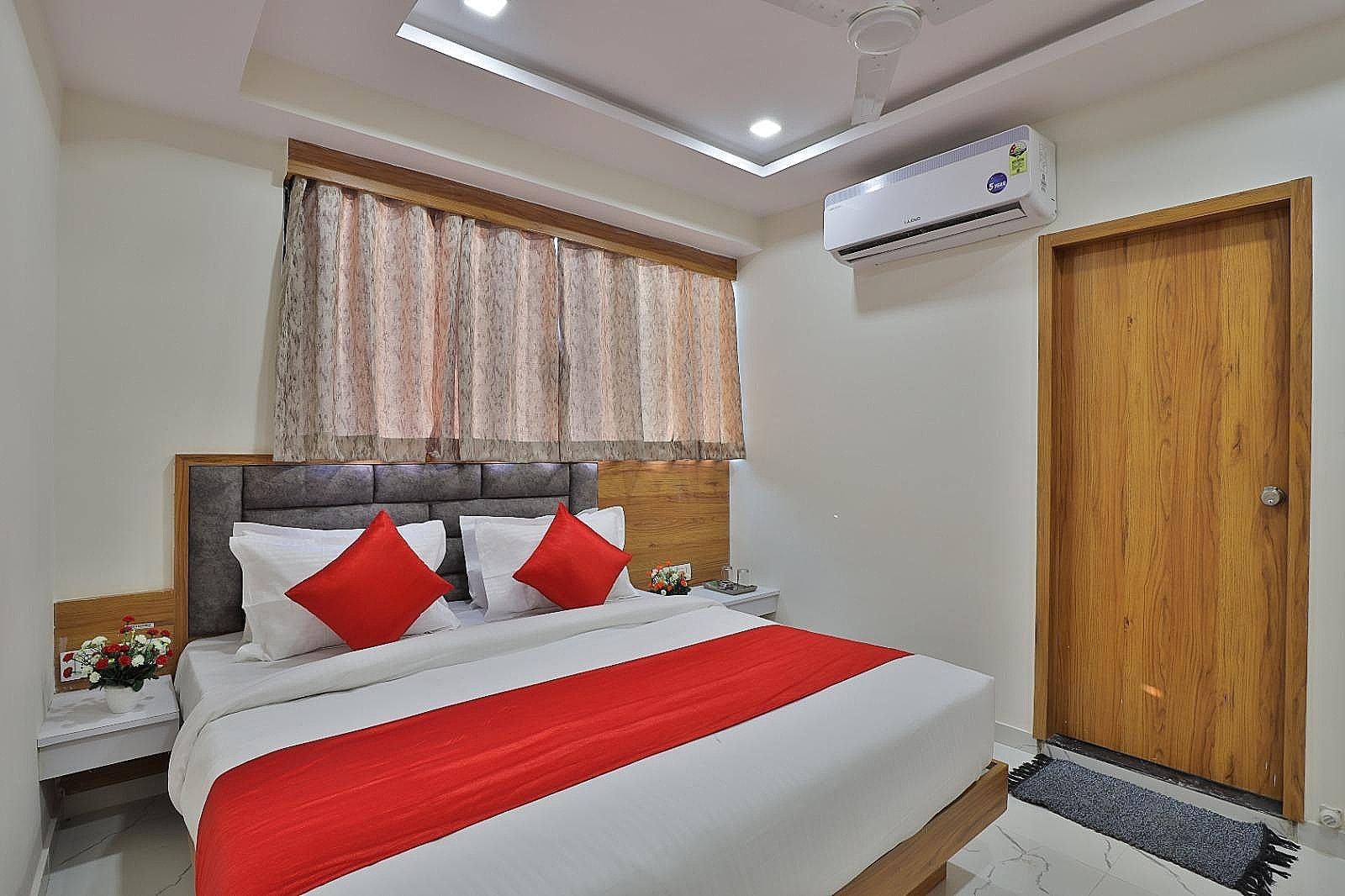 Hotel Vimal Inn Deluxe Double Room - No View 2