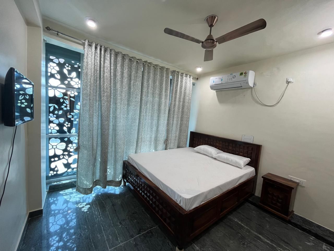 Double Air Conditioning