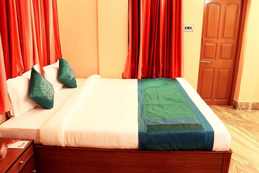 OYO 1059 near Ruby Hospital Standard Double or Twin Room, 1 Double Bed, Private Bathroom 3