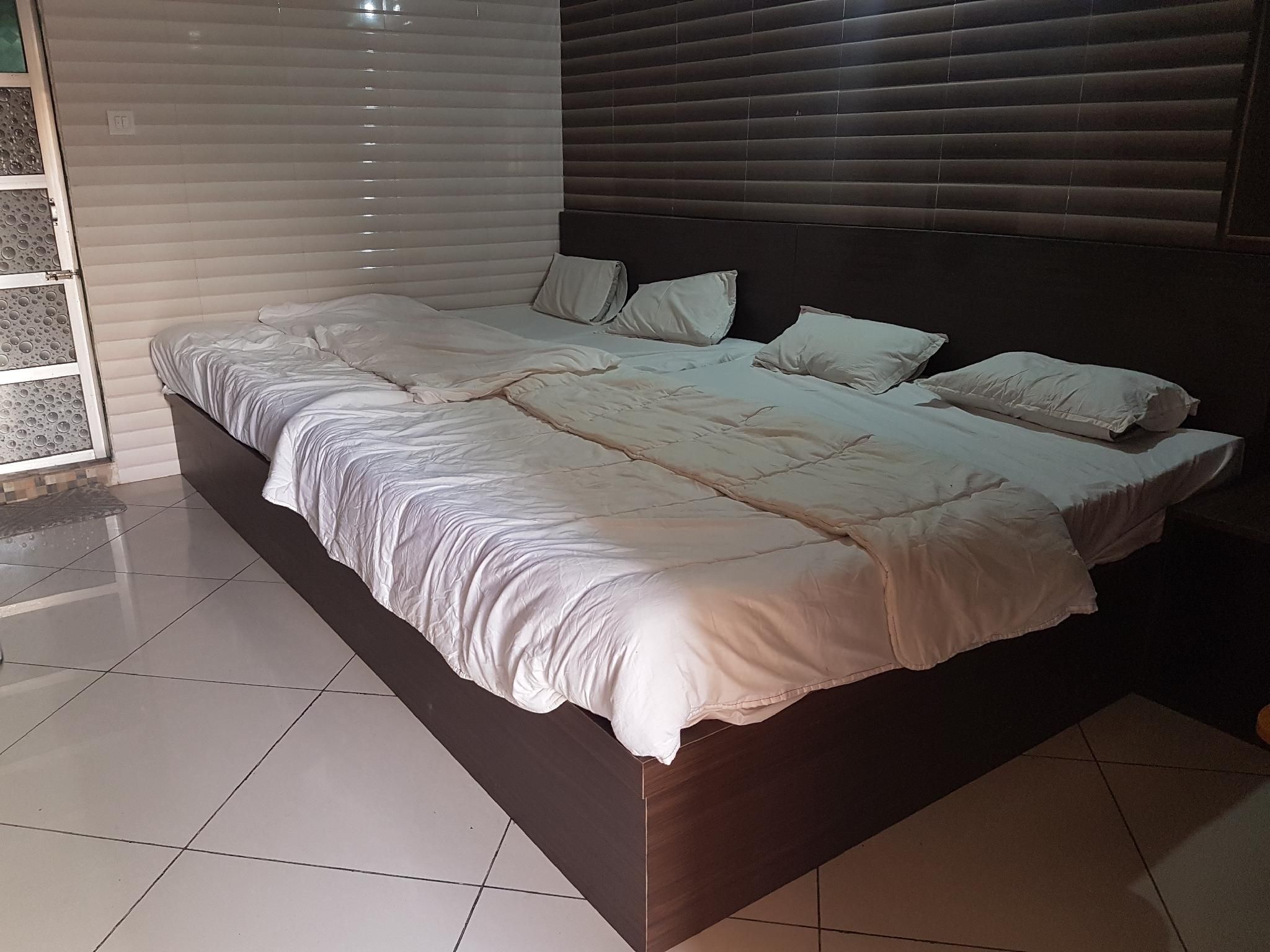 Deluxe 4 Bed Non AC Room
