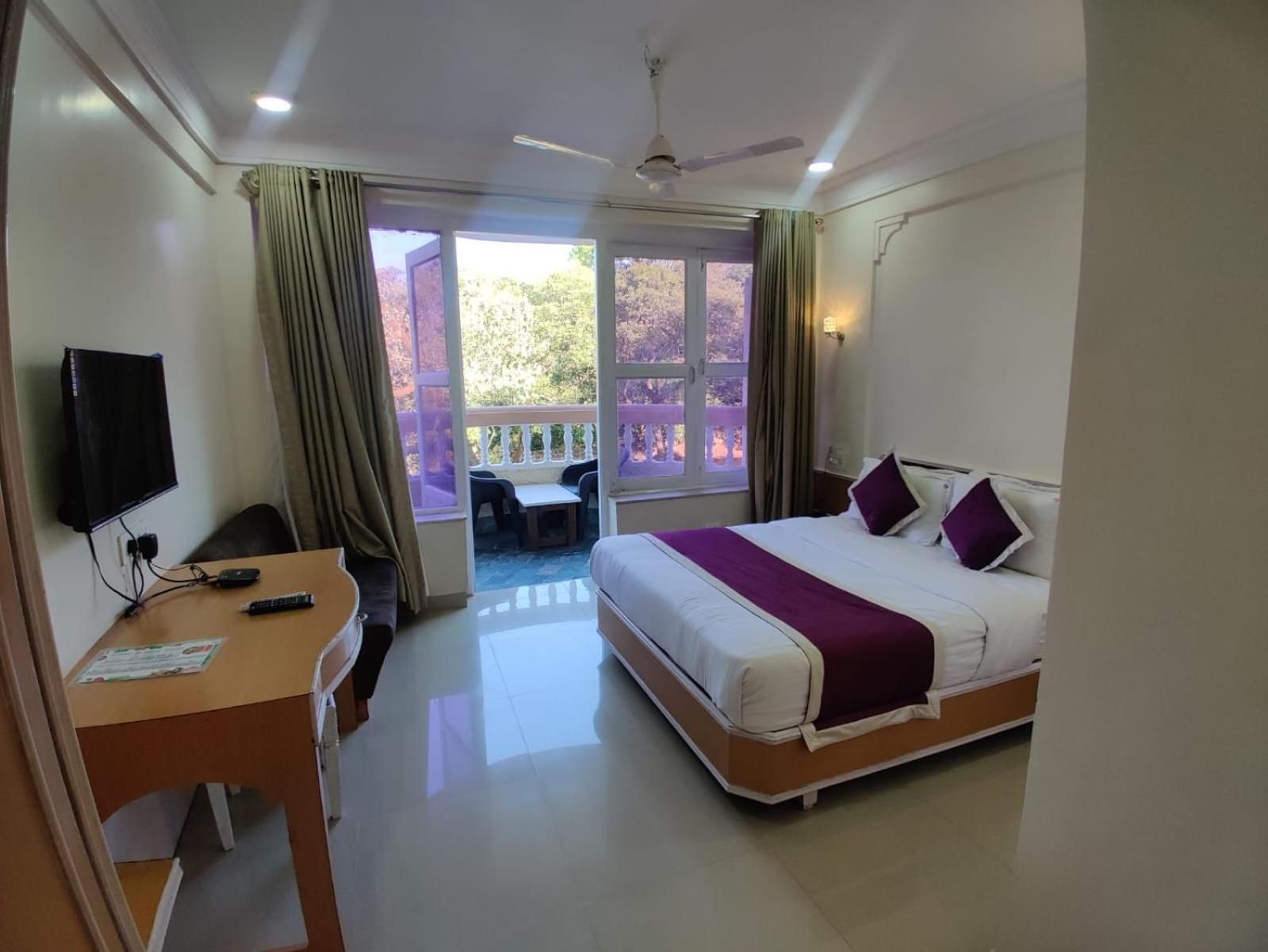 SAI VALLEY RESORT Deluxe Balcony 2