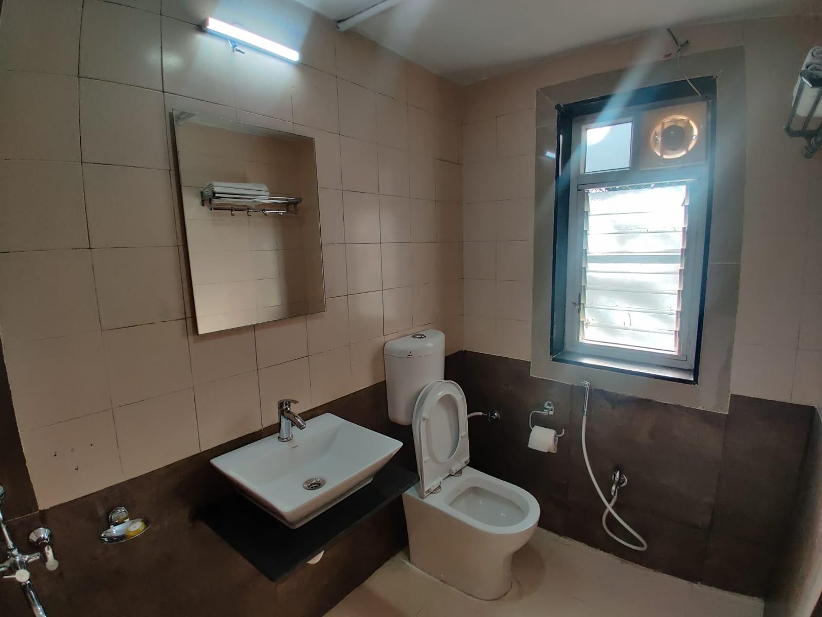 SAI VALLEY RESORT Deluxe Balcony 3