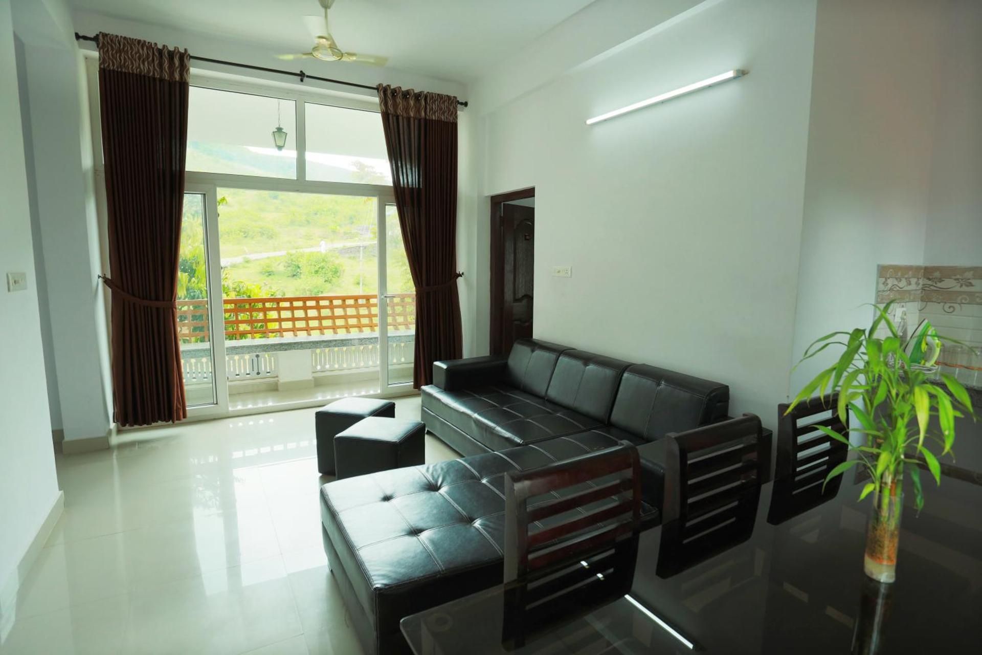 Chillax Vagamon Three-Bedroom Apartment 2