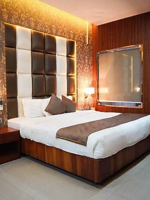 Donyi Polo International Hotel Luxury Room Mountain View 3