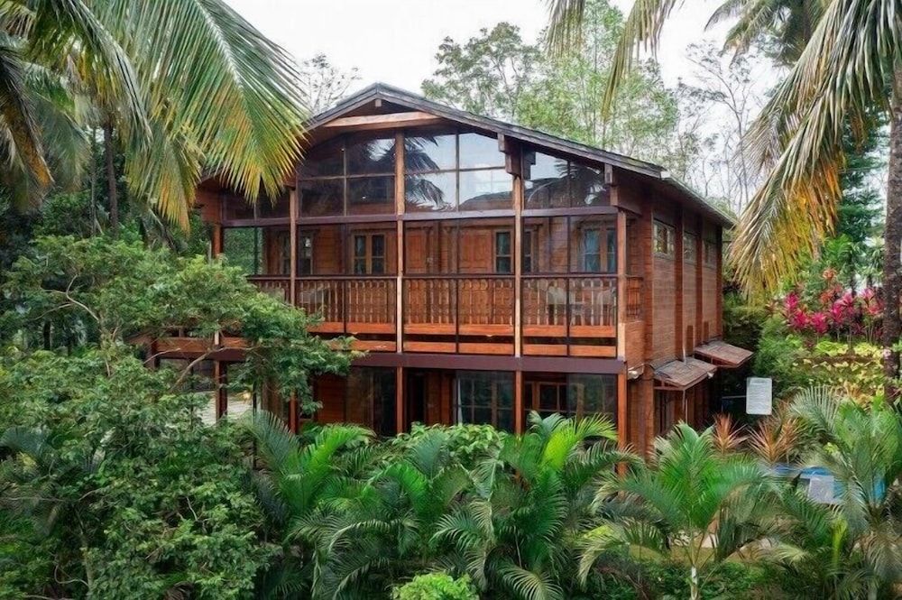 ama Stays & Trails Heliconia Villa, Wayanad