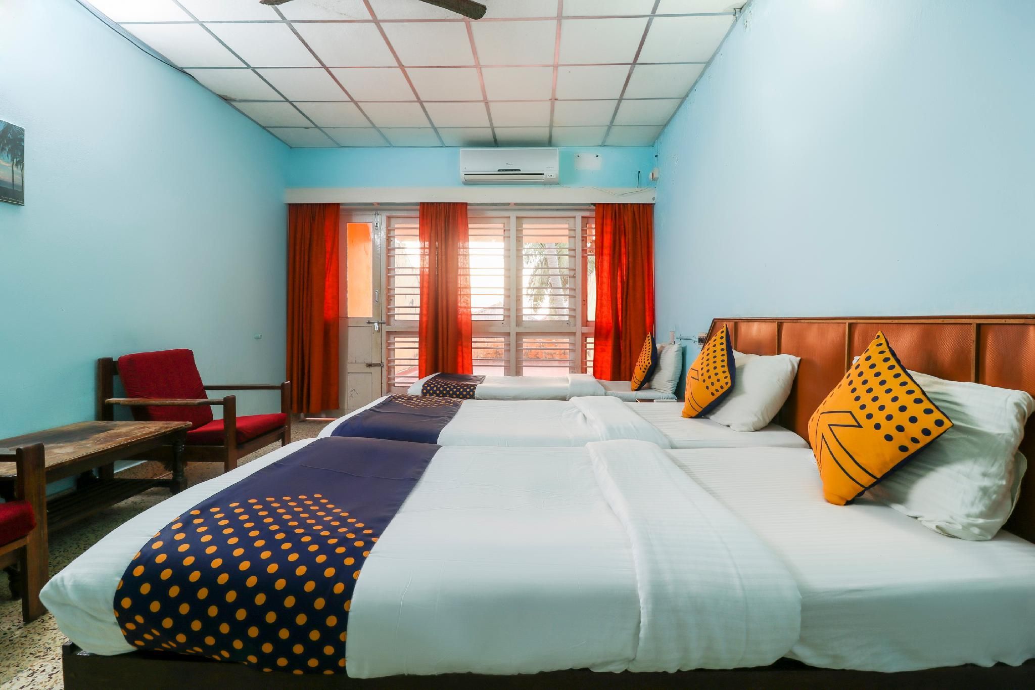 SPOT ON Room without Air Conditioning