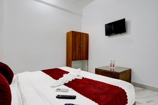 Hotel Garden View (In Lap of Nature) Deluxe Room 6