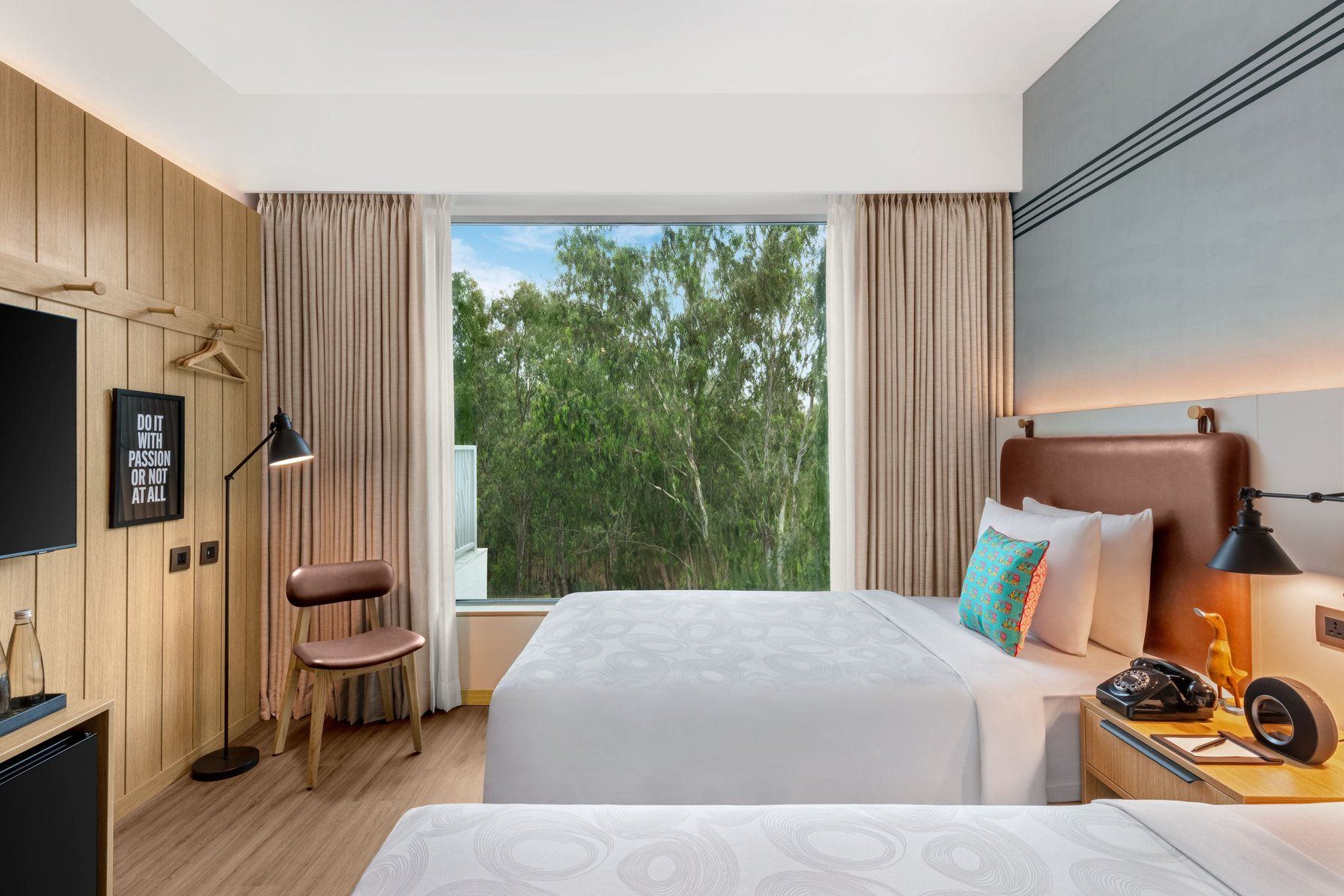 Moxy Sleeper, Guest room, 2 Twin, City view