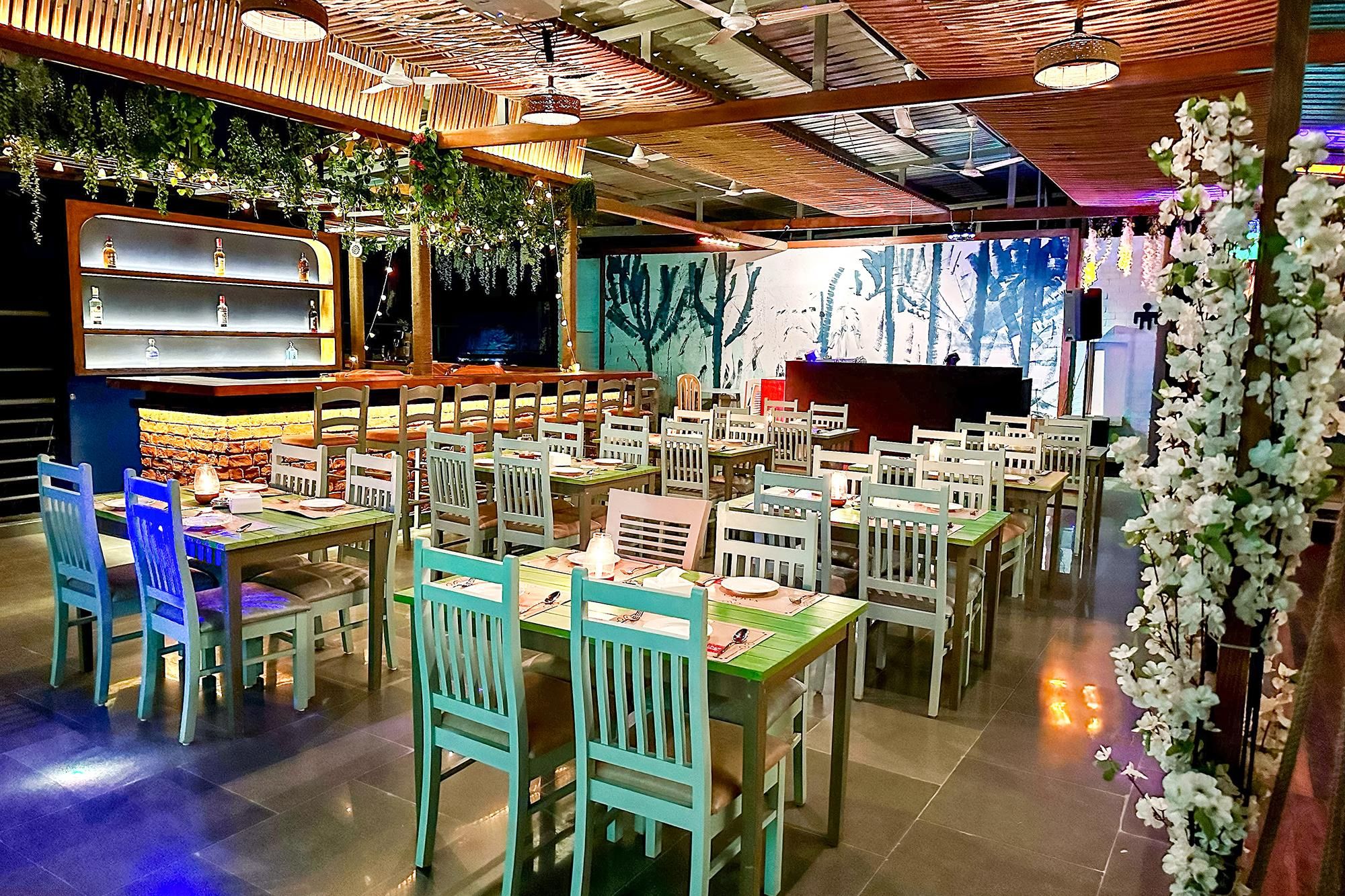 Food & Dining
