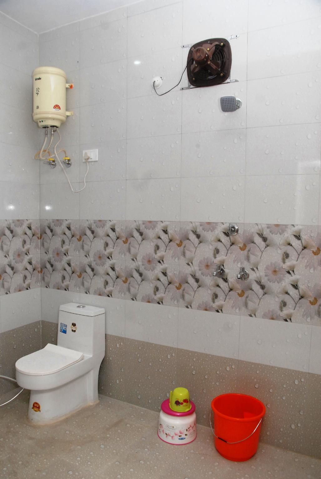 Semi Deluxe Room with City or Street View