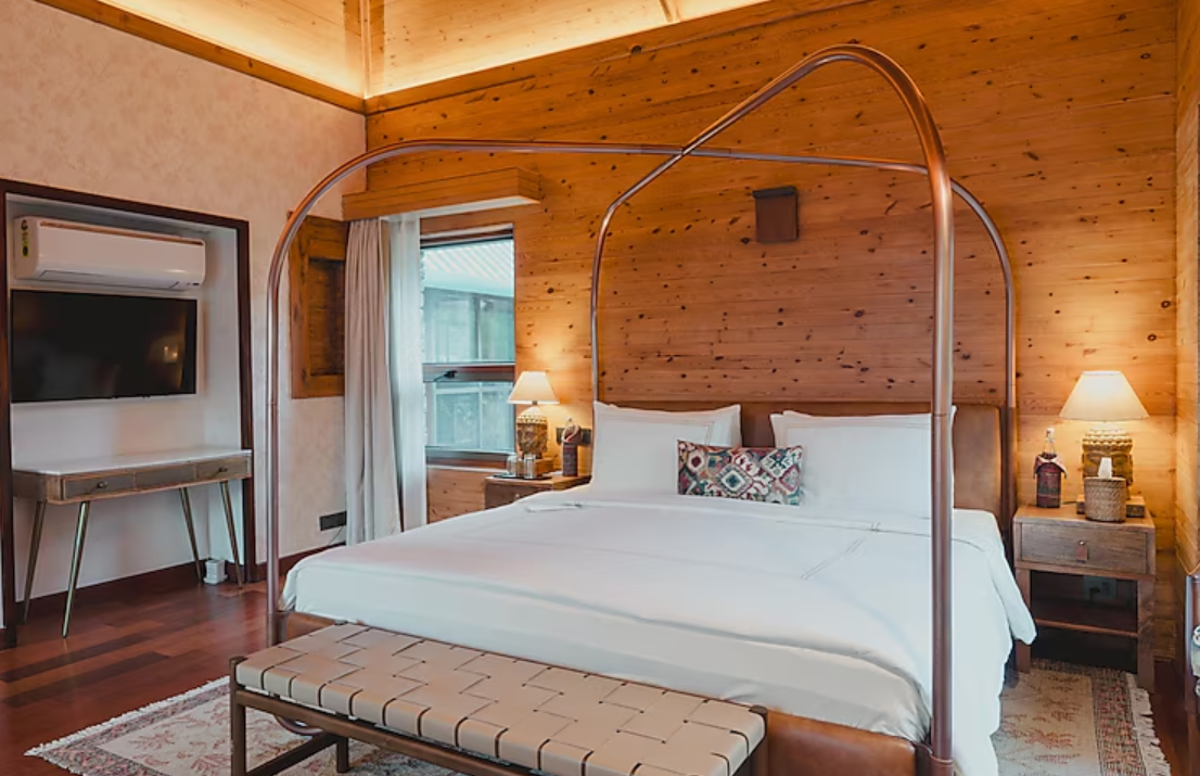 Nandakot Room with Sit-out