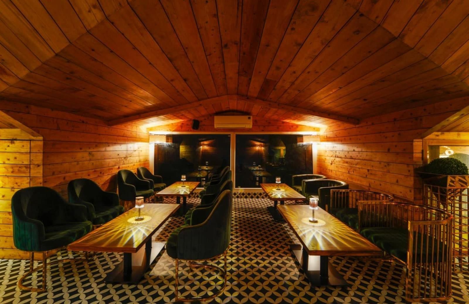 Bar/lounge