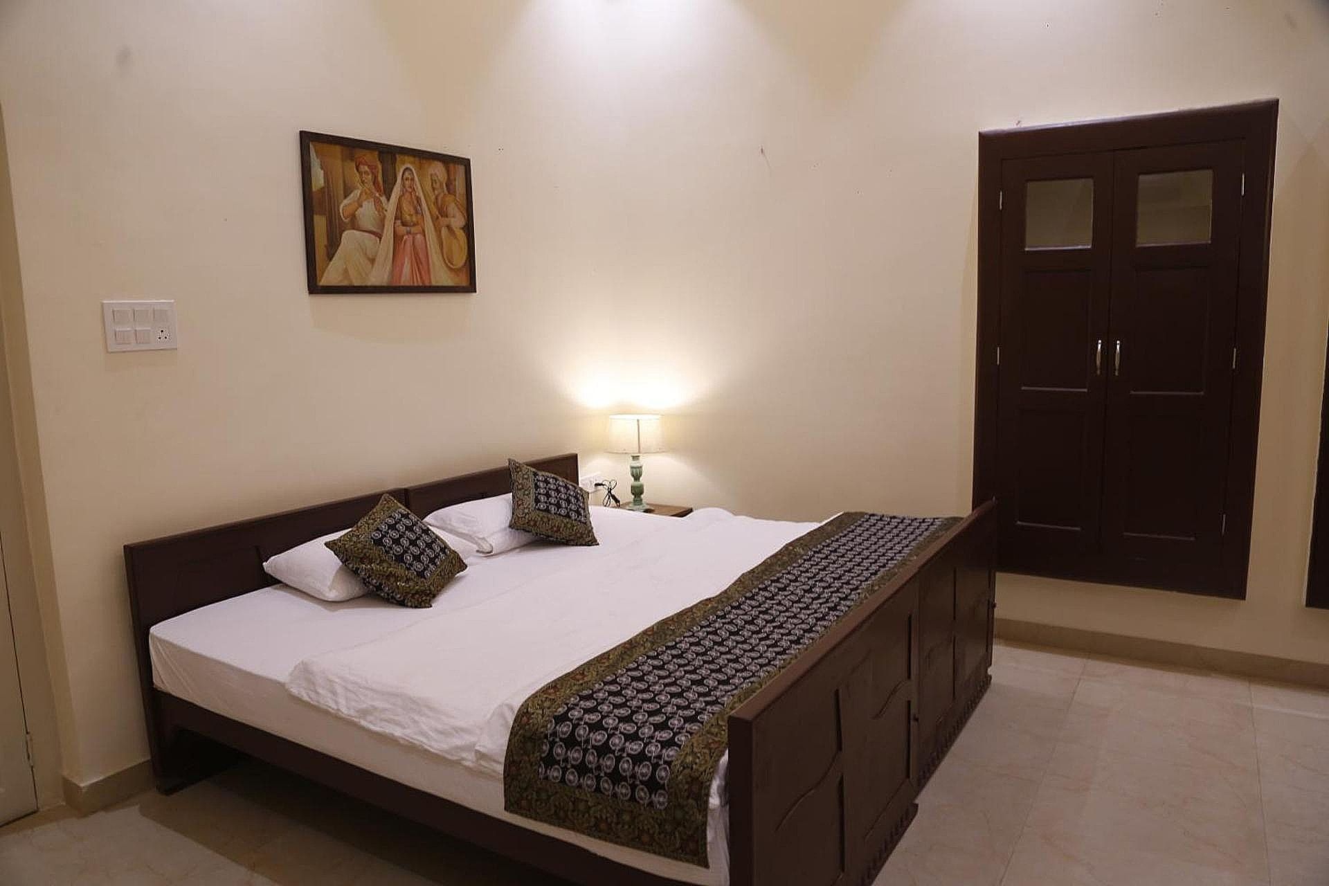 HERITAGE HAVELI VARANASI Double Room with Shared Bathroom 2