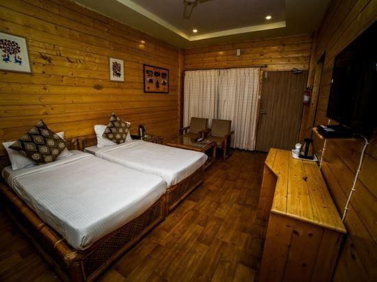 AC Deluxe Room