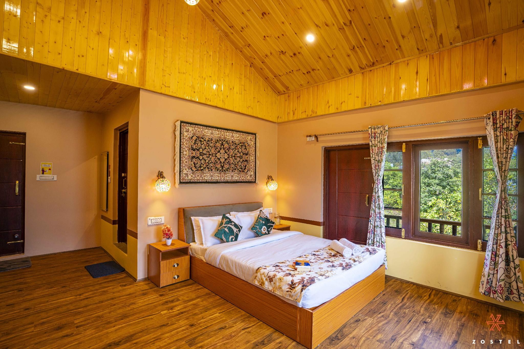 Deluxe Room with Balcony