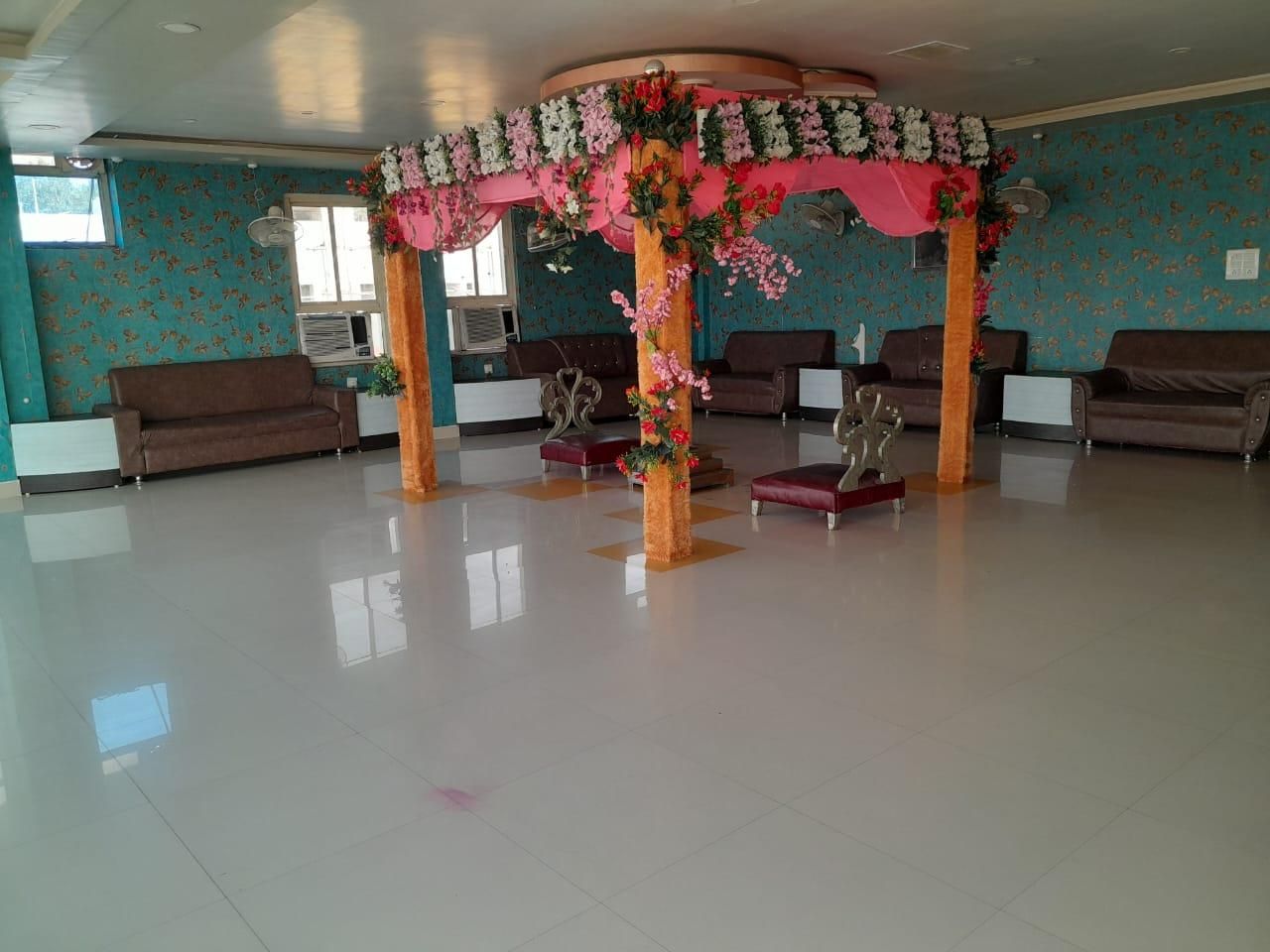 Banquet hall