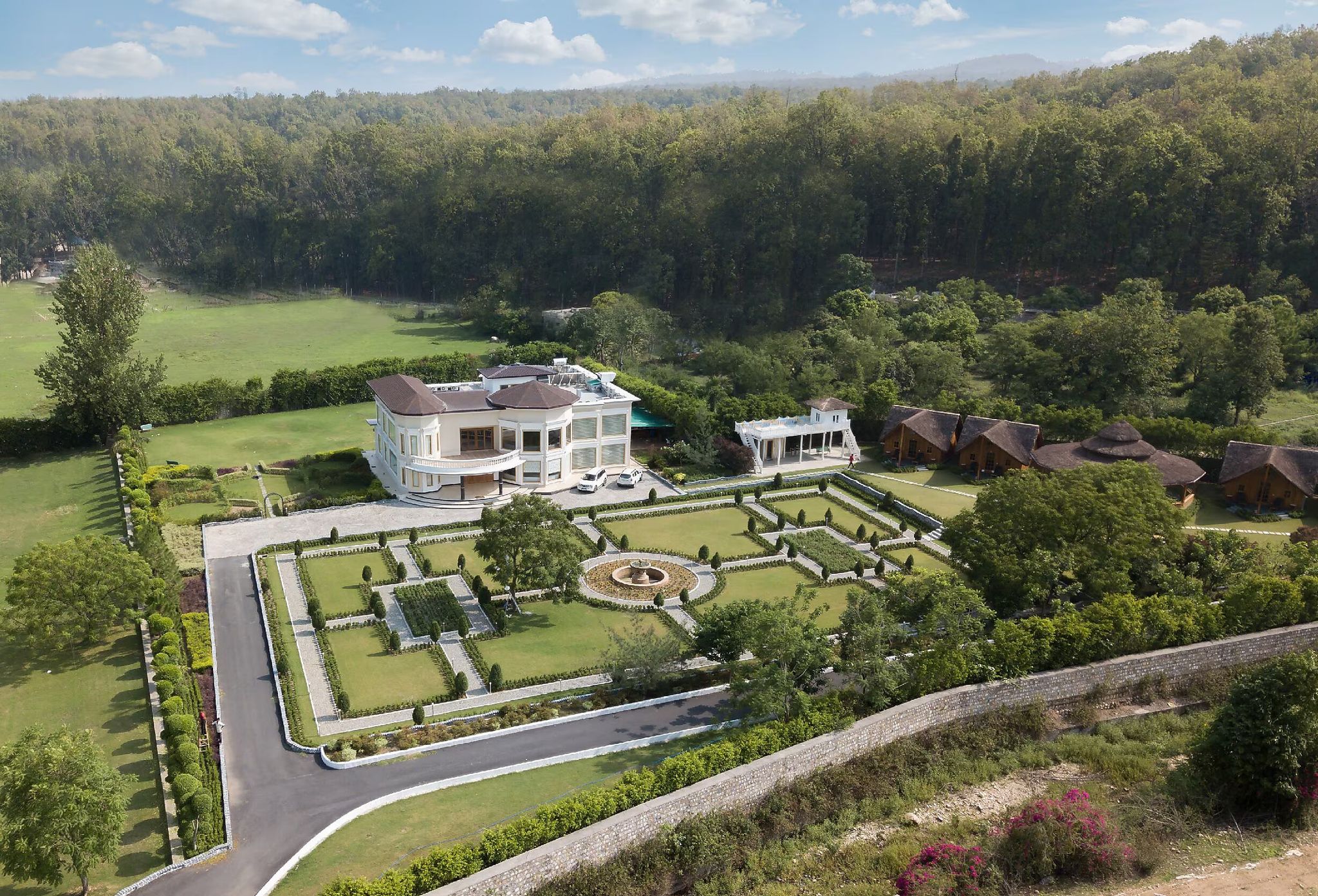 Glenville forest resort & spa