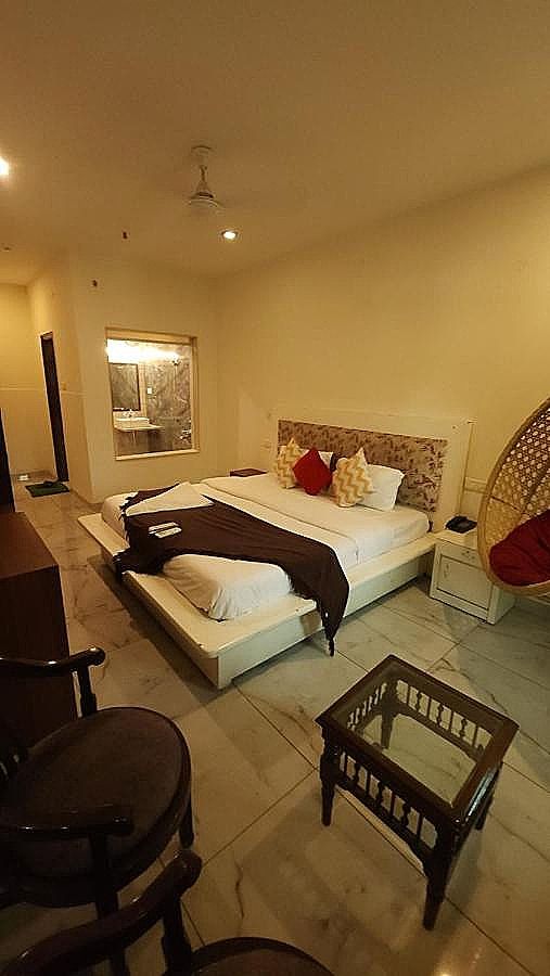 Hotel VRS INN