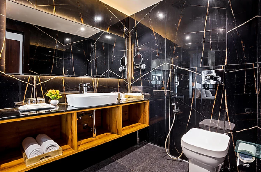 Deluxe Room with Balcony