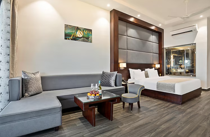 Deluxe Room with Balcony