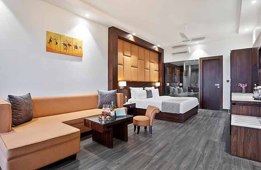 Deluxe Room with Private Jacuzzi