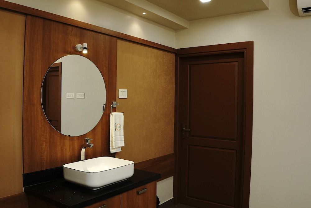 FOCUZ HABITAT Deluxe Twin Room, 2 Bedrooms, Accessible, Courtyard View 5